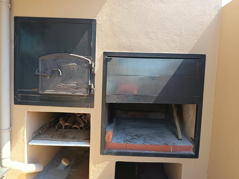 4 Bedroom Property for Sale in Hartbeespoort Dam Nature Reserve North West